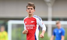 三亿体育体育竞技-阿森纳年轻球员积极发挥，成为球队亮点