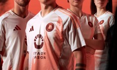 三亿体育体育地址-那不勒斯宣布签下新队长，球迷期待新赛季表现的简单介绍