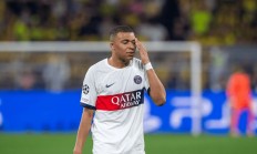 三亿体育体育官网入口-皇马后卫稳固，零失球大胜对手尽显实力！的简单介绍