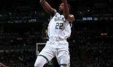 三亿体育体育投注-雄鹿客场不敌灰狼，遭遇败仗的简单介绍