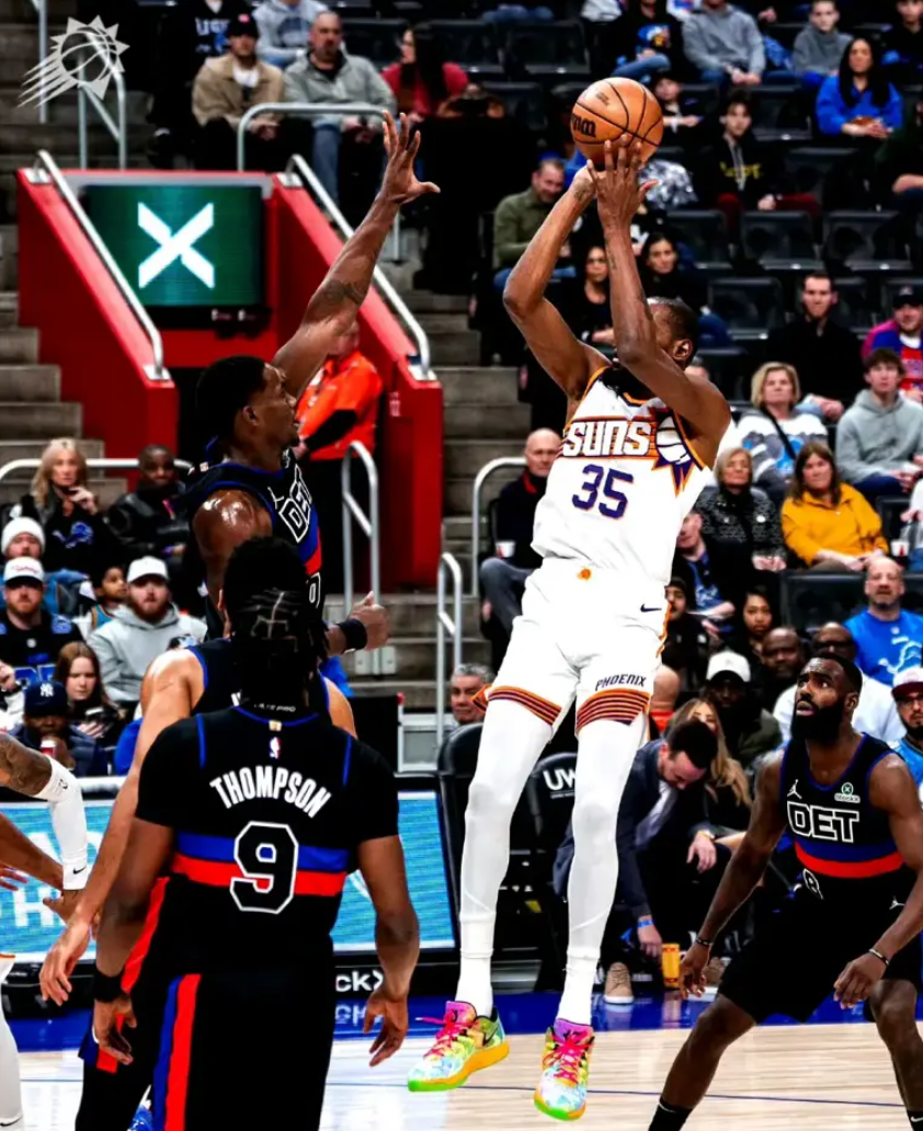 步行者大胜开拓者，连续获胜