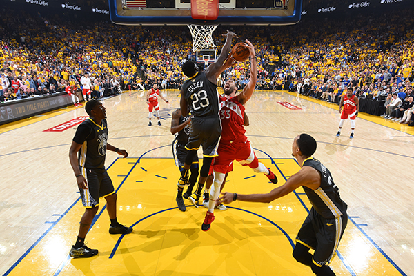 猛龙完胜骑士，豪取五连胜