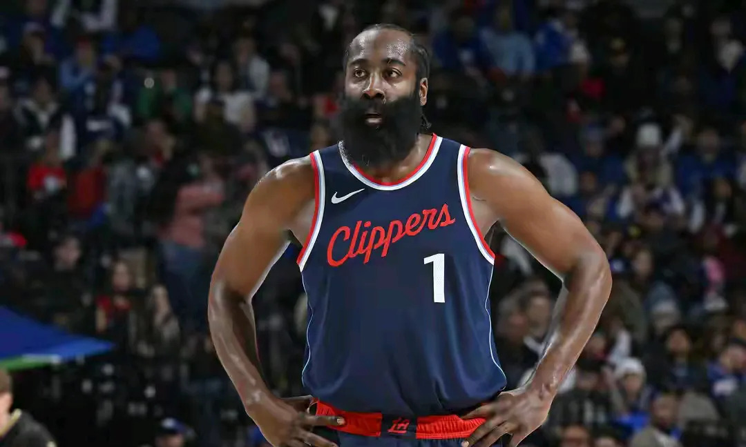 火箭胜开拓者，哈登砍下35分