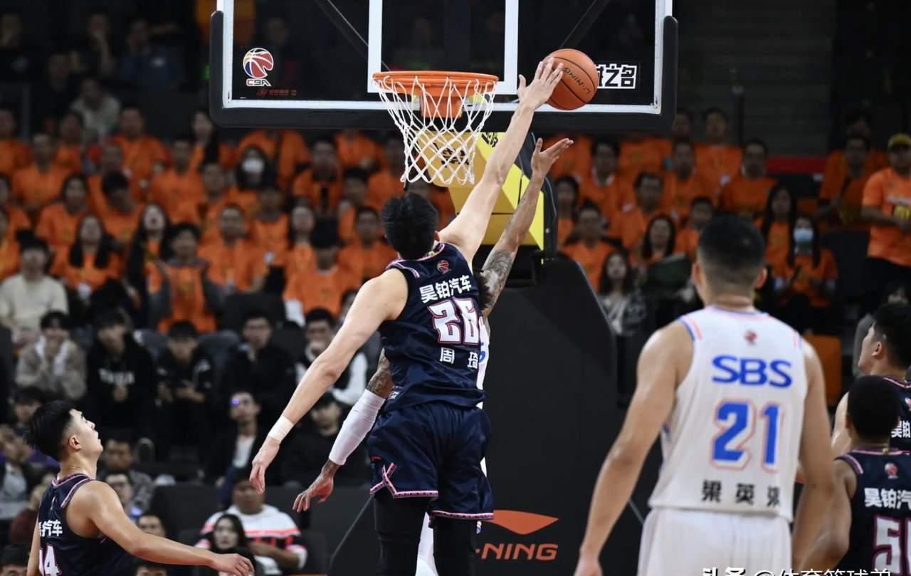 包含凯尔特人胜猛龙，周琦得分全中的词条