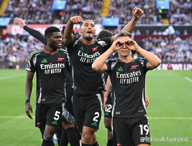 阿森纳逆转取胜，英超复仇成功