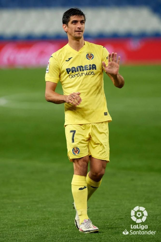 包含贝拉内加犀利突破，为球队带来破门良机的词条