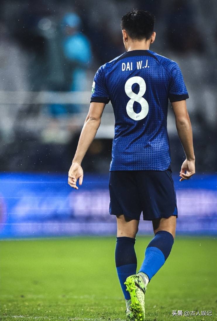 包含在亚冠比赛中，一位球员表现出色！的词条